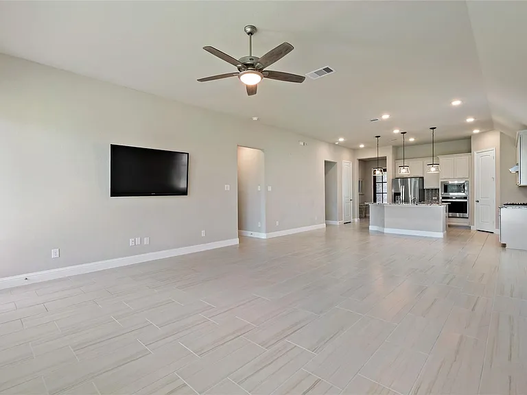 18710 Lynnwood Crest Ln — Photo 30