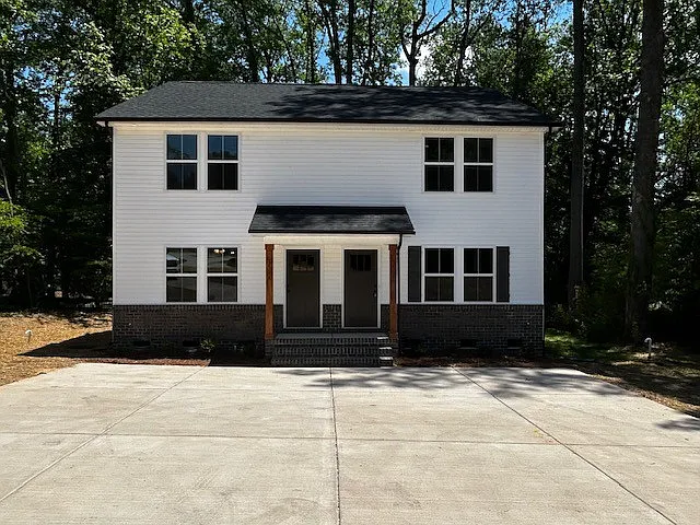 559 W Park Ave #B