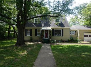 808 N Pleasant St, Springdale, AR 72764