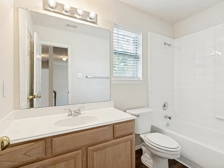 732 Fox Run Trl — Photo 9