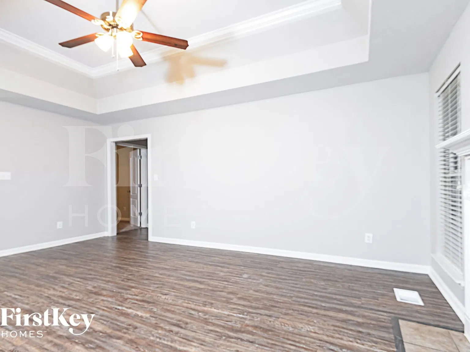 4 bed, 3.0 bath, 2053 sqft, $2,250 — Photo 3
