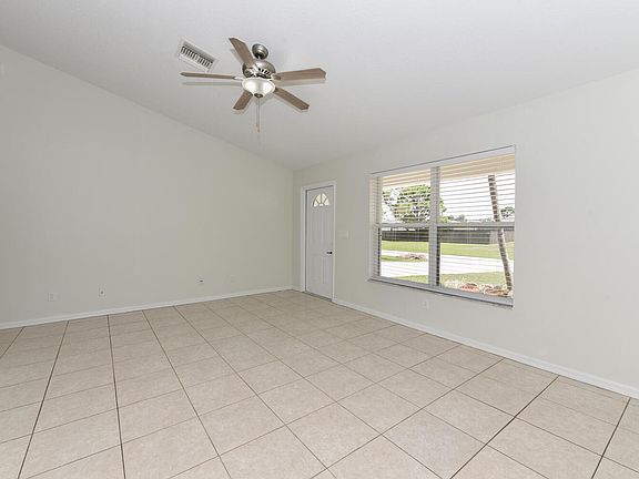 3rd image of 1125 SW Estaugh Avenue