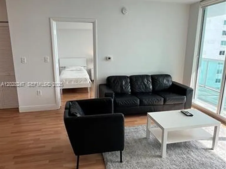 1800 N Bayshore Dr #2310 — Photo 22
