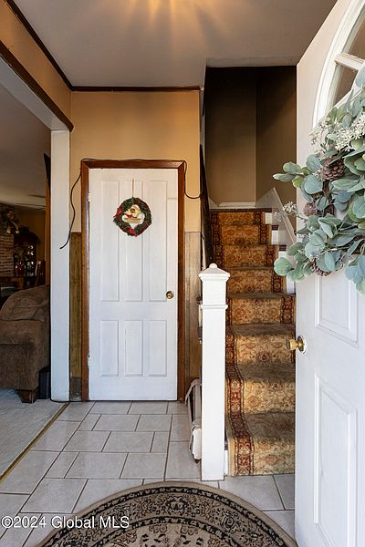 2nd image of 1501 4th Avenue
