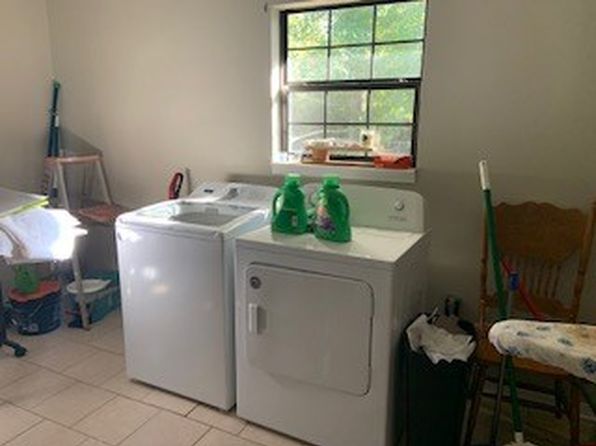 195 Hickory St, Vredenburgh, AL 36481
