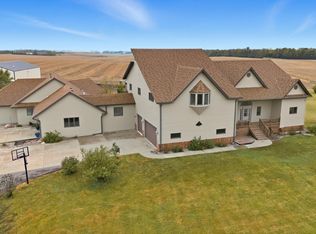 47969 252nd St, Garretson, SD 57030