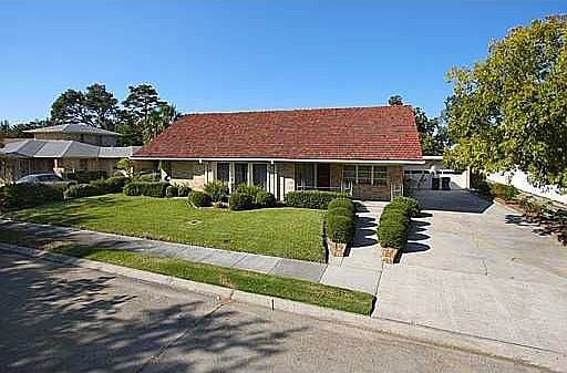 1st image of 497 Amethyst St