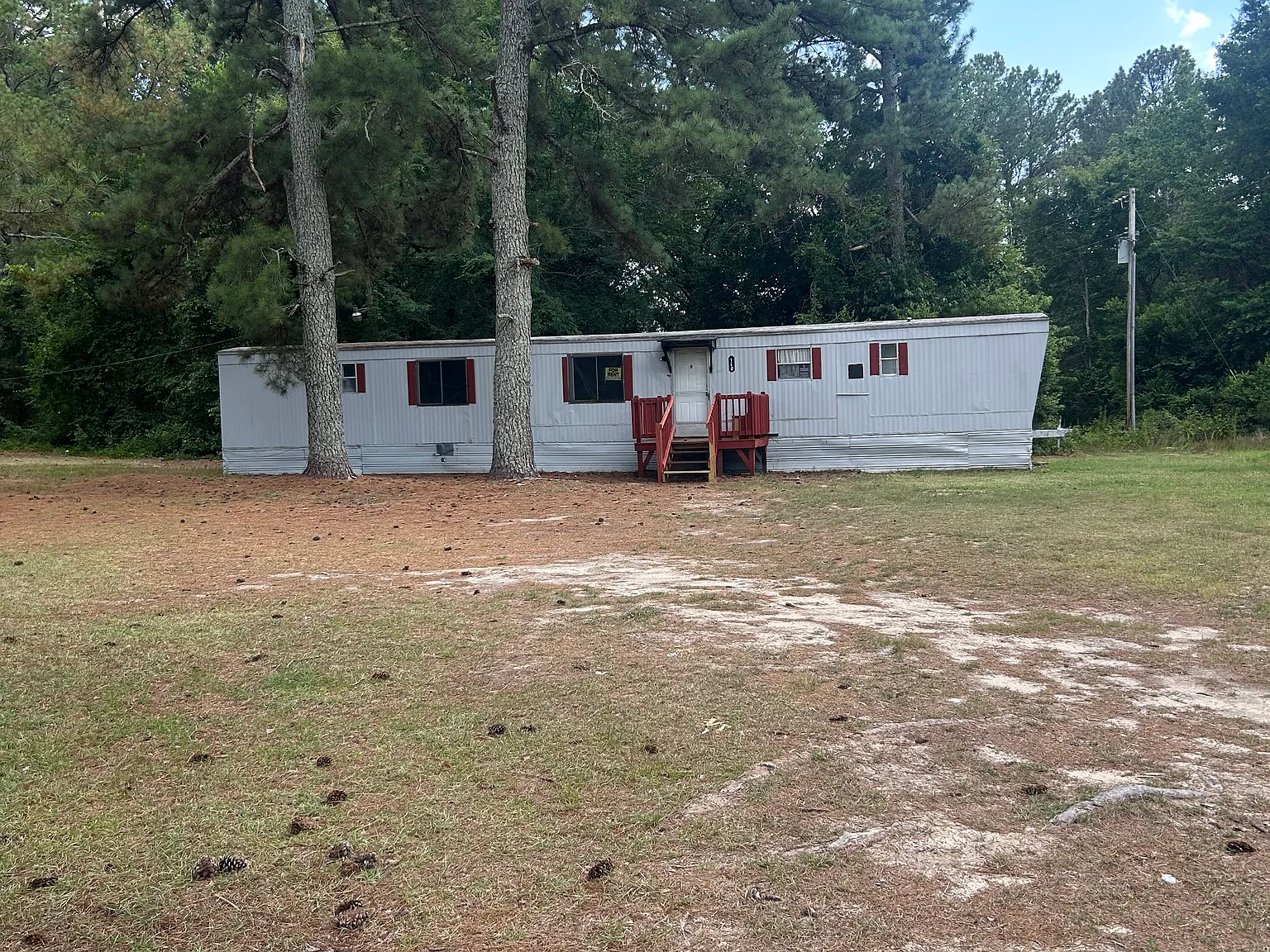 3 bed, 1.5 bath, $1,250 — Photo 2