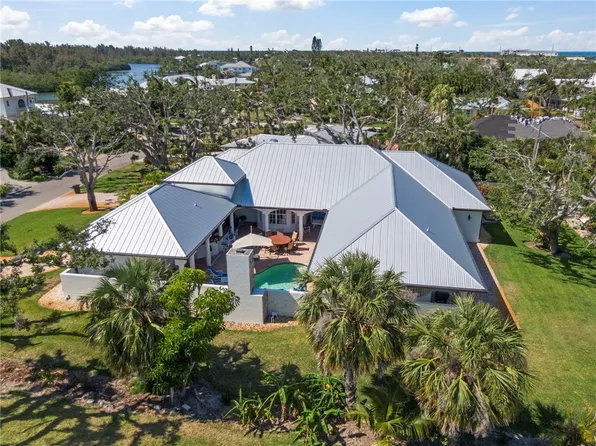 4604 Sunset Dr, Vero Beach, FL 32963