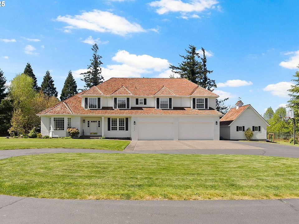 2nd image of 1136 Rosemont Rd