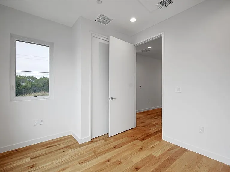 6020 Springdale Rd #3 — Photo 17