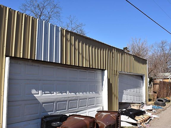 4th image of 713 Waite St #717