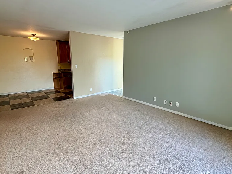 1481 Marchbanks Dr #3 — Photo 5