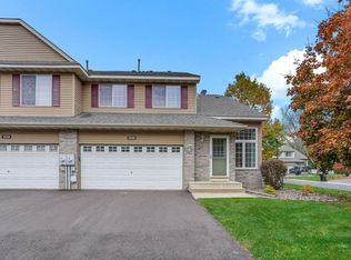 1336 Crown Oaks Dr, Spring lake park, MN 55432