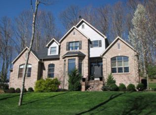 106 Teaberry Ct, Daniels, WV