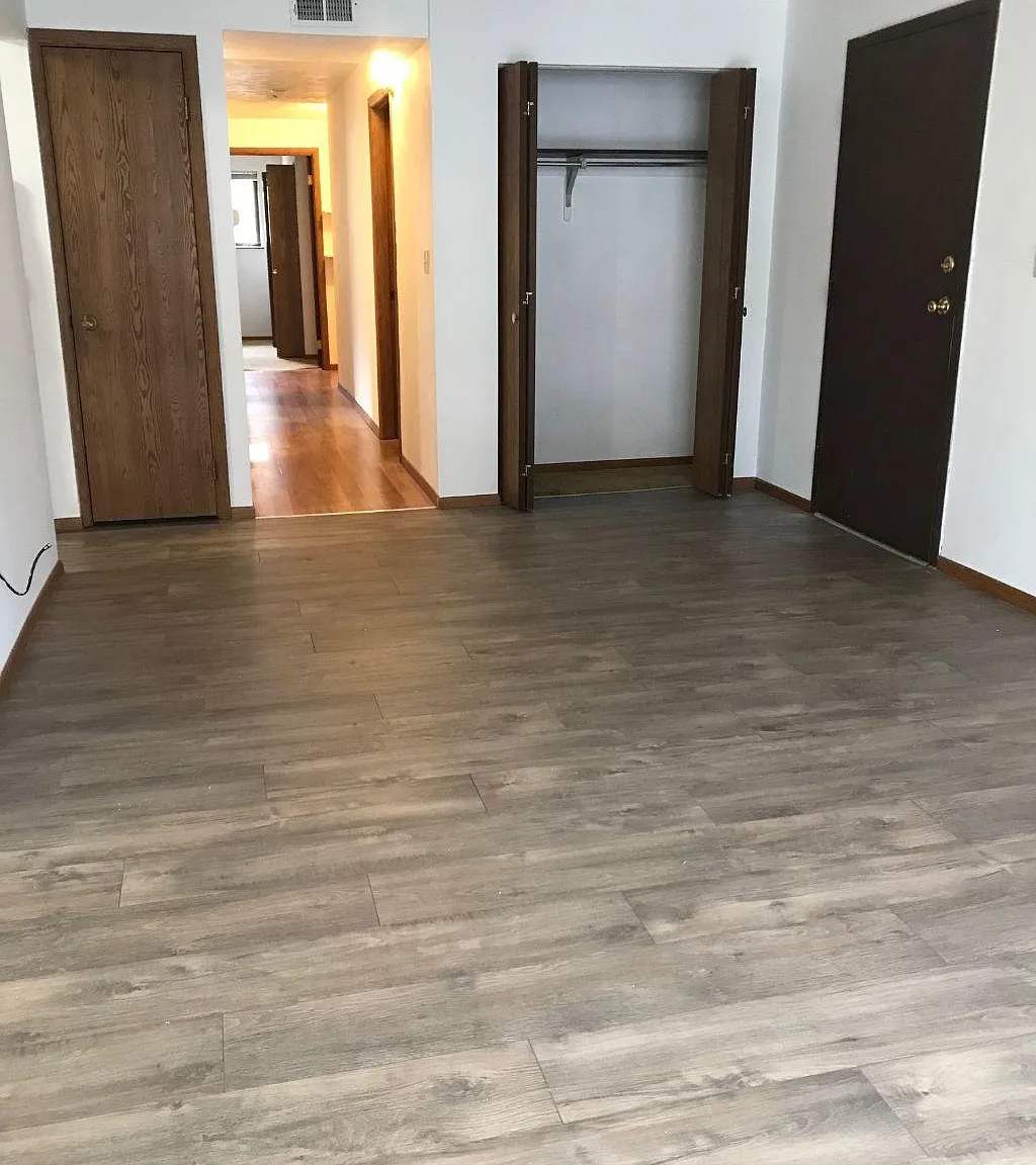 2 bed, 1080 sqft, $950 — Photo 1