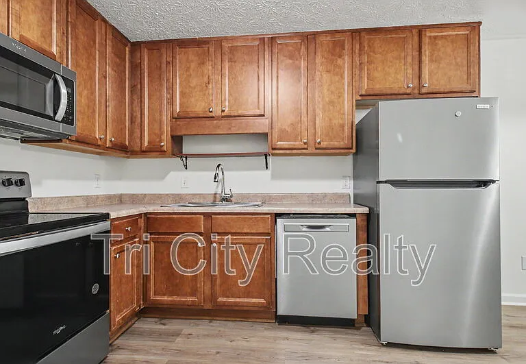 150 Chase Ct — Photo 14