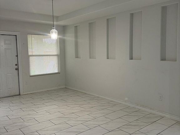 5th image of 2931 Rowan Dr