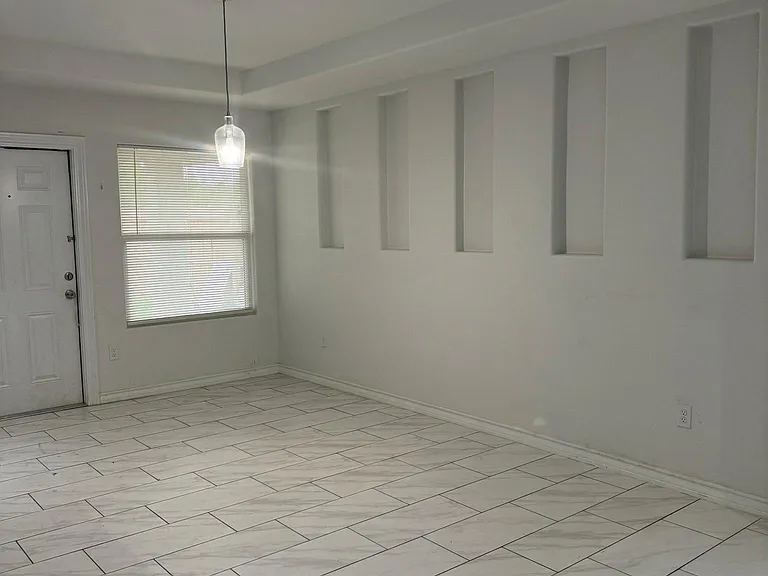 2931 Rowan Dr — Photo 5