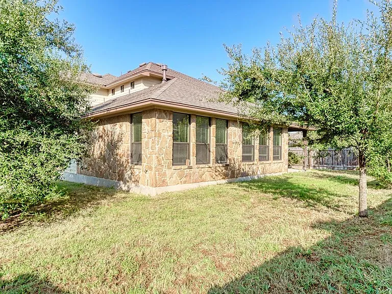 6805 Barstow Ct — Photo 39