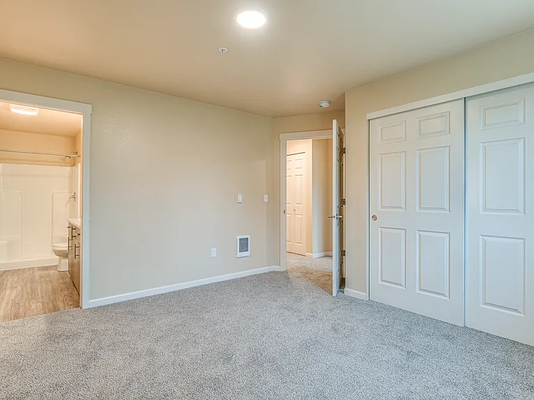 Wild Horse Mesa Apartments — Photo 32