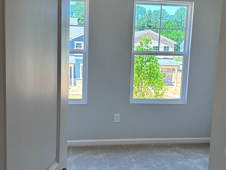 3025 Cambridge Mill St — Photo 13