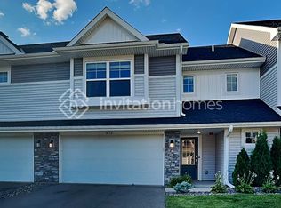 9652 Canter Ct, Victoria, MN 55386