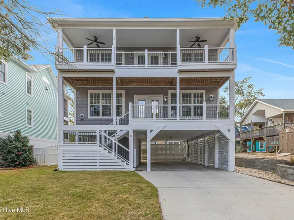 101 SE 43rd Street, Oak Island, NC 28465