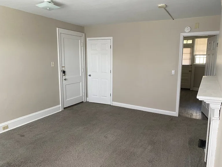 2378 Neil Ave — Photo 5