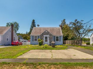 124 Saltonstall Pkwy, East Haven, CT 06512