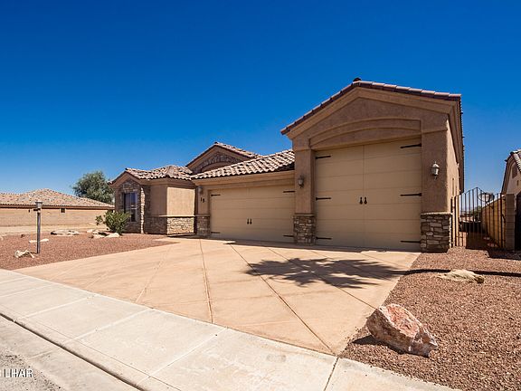 3rd image of 15 Torrey Pines Dr S