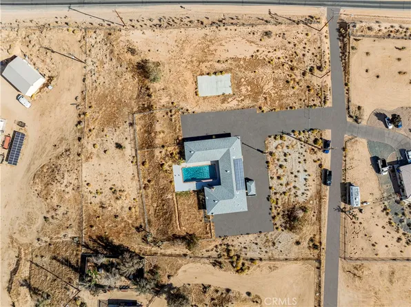 9838 Central Rd, Apple Valley, CA 92308