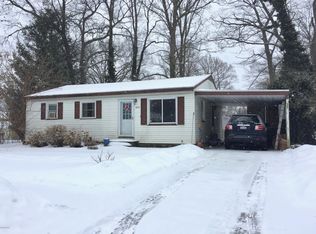 1838 Dykhouse Ave, Grand Haven, MI 49417