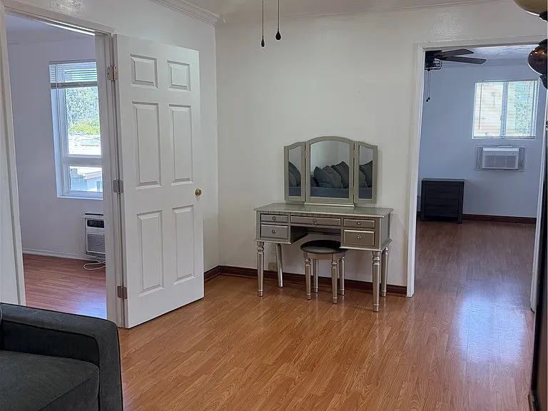 10900 Blix St #14 — Photo 13