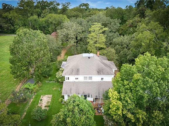 3rd image of 687 Chickamaw Rd