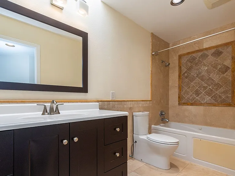 2511 Manchester Ave — Photo 38