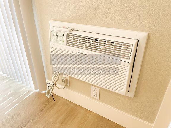3rd image of 3041 C St APT 5
