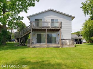 1091 Sheridan Rd, Kenosha, WI 53140