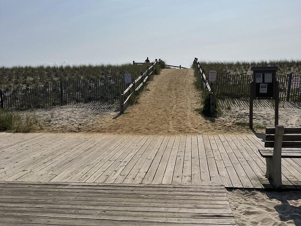 24 Jersey City Avenue, Lavallette, NJ 08735 Zillow