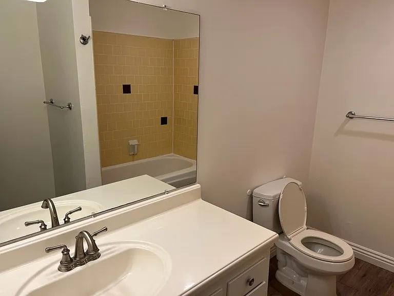 3204 Avenida Del Presidente #5 — Photo 12