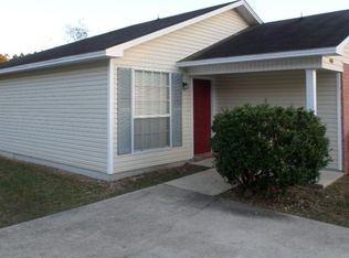 400 Pine Crescent Way, Pensacola, FL 32506