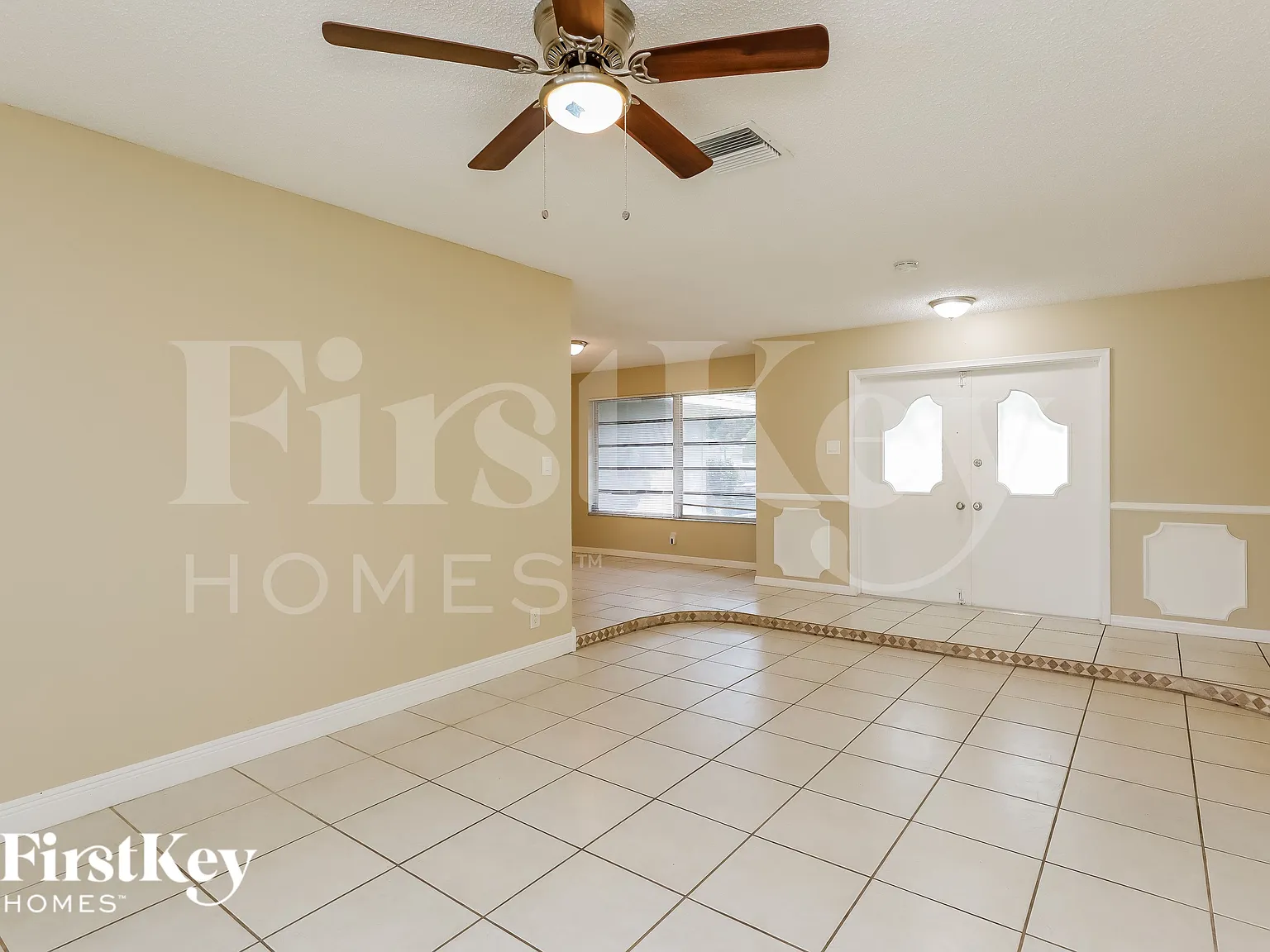 3 bed, 2.0 bath, 2166 sqft, $3,635 — Photo 3