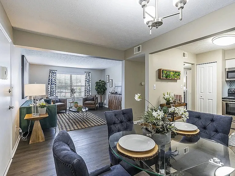 Renovated 1 & 2 Bedroom Apartments in Lexington, Kentucky