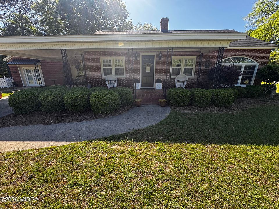 1st image of 12 Forest Ave
