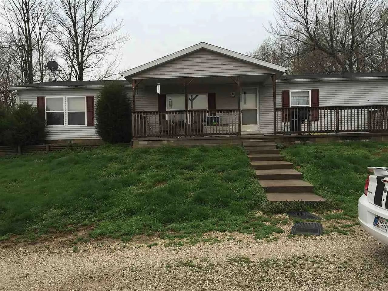 1242 W 550 S photo 1
