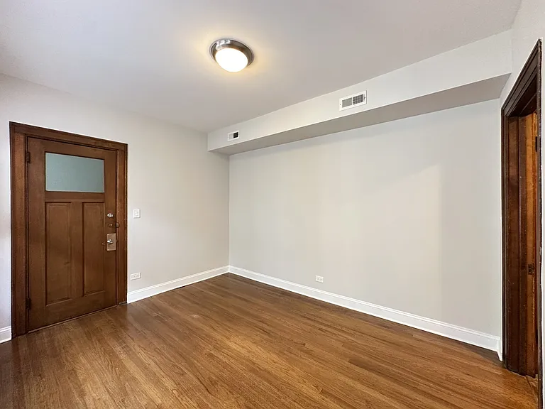 3050 N Milwaukee Ave #R3 — Photo 9