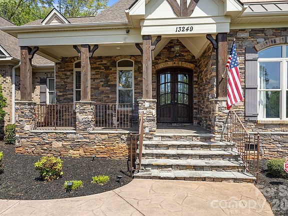 4th image of 13249 Belle Grove Manor Ln