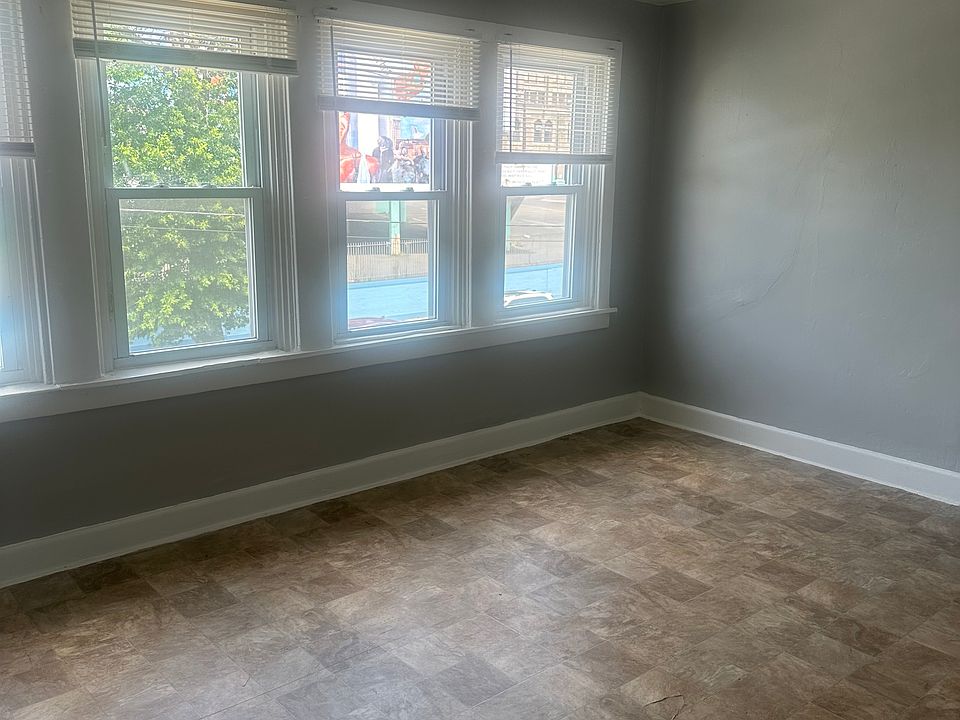1st image of 100-100 W Ashdale St