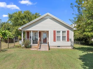 412 E College St, Summertown, TN 38483