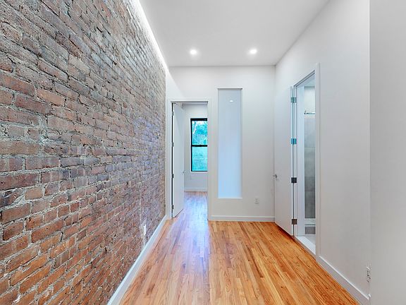 3rd image of 829 9th Ave APT 3B